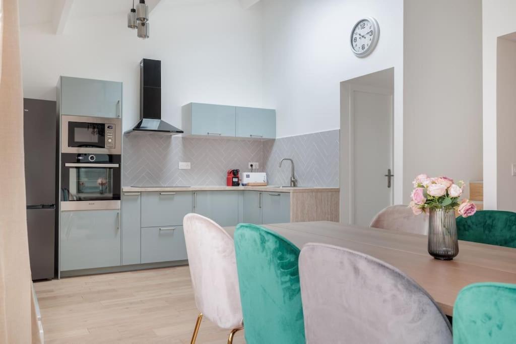 Superbe Appartement 8 Personnes #5 Asnieres-sur-Seine Ngoại thất bức ảnh